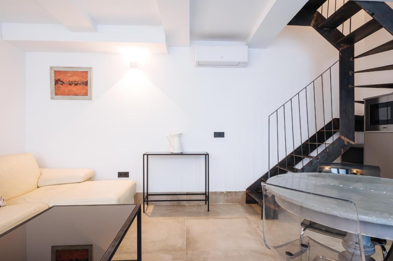 Apartamentos Montevideo 6 Seville Exterior photo